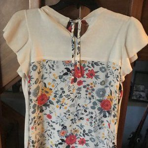 woman's top